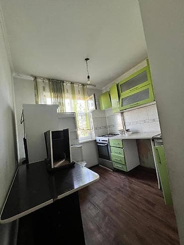 3 комнаты, 62 м², 104 серия, 4 этаж, Косметический ремонт — 4