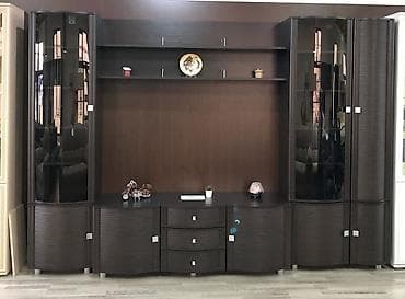 Продаю стенку(Россия). Состояние отличное