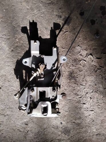 реставрация бронированных дверей: Mitsubishi Delica ЭБУ замок сдвимжной двери, Митсубиси Делика замок — 2