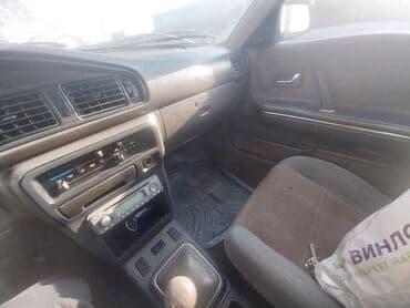 авто обмен на дом: Mazda 626: 1987 г., 2 л, Механика, Бензиновая, Седан — 4