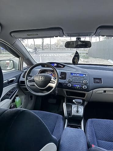 Продажа авто: Honda Civic: 2007 г., 1.3 л, Вариатор, Гибрид, Седан — 6