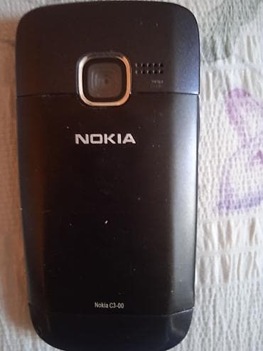 red square keyrox: Nokia C3, Б/у, цвет - Черный — 2