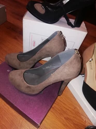 Срочно дёшево Туфли at lalafo.kg Срочно дёшево Туфли