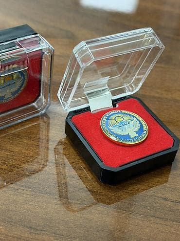 Бижутерия: Нагрудный знак «Государственный служащий» Кыргызской Республики - — 3