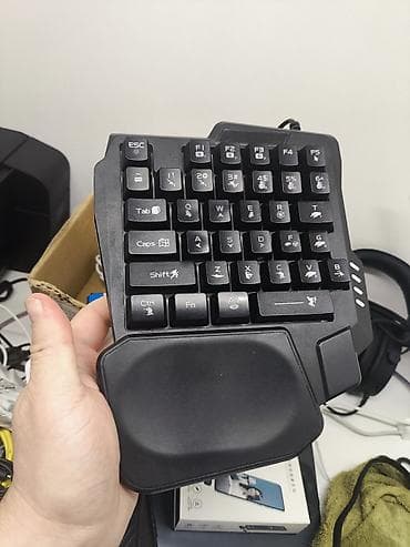 кейпад: Одноручная игровая клавиатура (кейпад) для ПК кто не хочет портить — 1