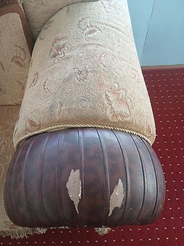 углов: Угловой диван, C подушками — 4