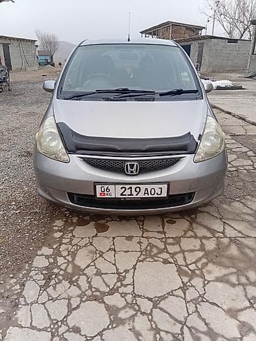 Honda Fit: 2002 г., 1.5 л, Автомат, Бензин, Хэтчбэк