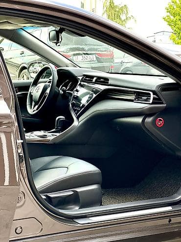kirgiz auto: Toyota Camry: 2018 г., 2.5 л, Гибрид, Седан — 8
