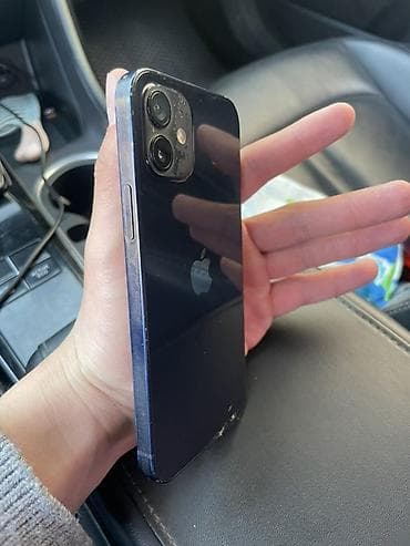 iphone 8s: IPhone 12, Черный — 3