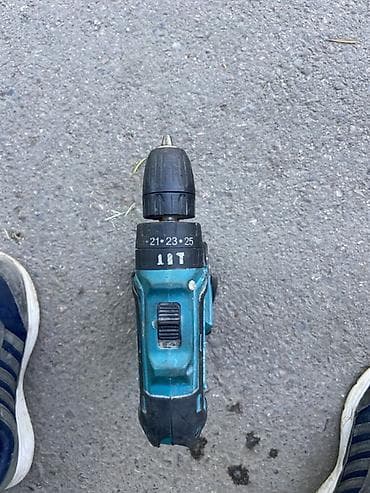 электрический шуруповерт: Продаю б/у шуруповерт от бренда makita — 1