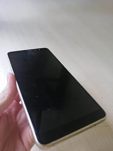 gestalt d900: Samsung Galaxy A8 Plus, Б/у, 32 ГБ, цвет - Золотой, 2 SIM — 2