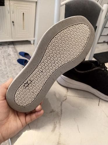 Спорттук бут кийим: Эркектердин кроссовкасы, 39, Lotto, Колдонулган, түсү - Кара, Өзү алып кетүү — 6