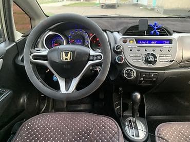 хонда фит багаж: Honda Fit: 2009 г., 1.5 л, Автомат, Бензин, Хэтчбэк — 7