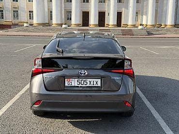гибрид цена: Toyota Prius: 2019 г., 1.8 л, Вариатор, Гибрид, Хэтчбэк — 3