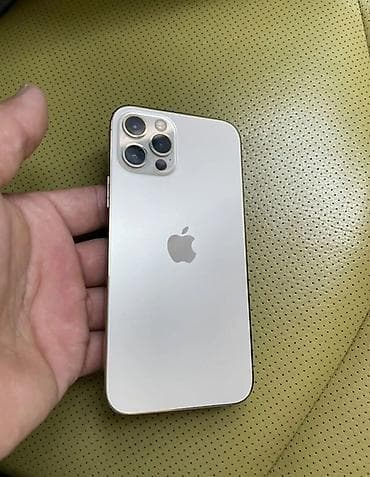 IPhone 12 Pro, Б/у, 128 ГБ, Серебристый, Чехол, 75 %