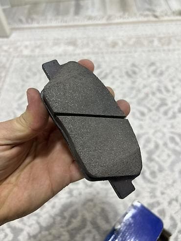 ГБО: Комплект тормозных колодок Kia 2015 г., Новый, Оригинал — 3