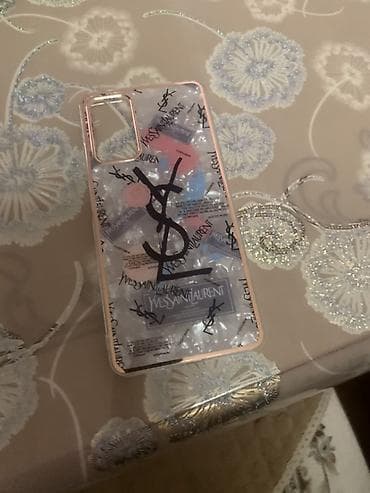 Уюлдук телефондор үчүн аксессуарлар: Продаю чехлы на смартфон самсунг в наличие 3 чехла (за все 3 чехла 500 — 9