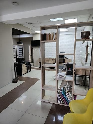 Аренда офисов, 140 м², В жилом комплексе — 2