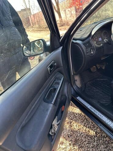 оборудование для автомойки цены в бишкеке: Volkswagen Golf V: 2002 г., 1.6 л, Автомат, Бензиновая, Универсал — 9