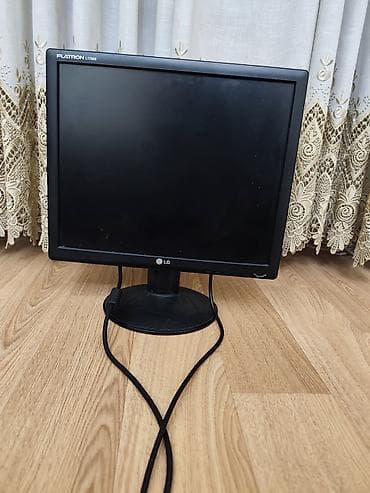 Монитор, LG, LCD, 17" - 18"