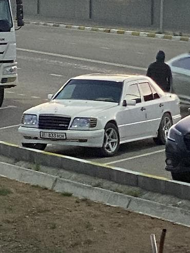 bmw m4: Mercedes-Benz W124: 1980 г., 3.2 л, Седан — 2