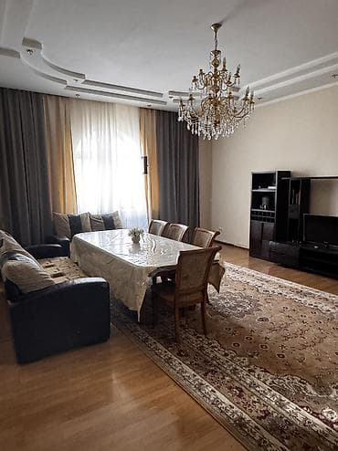 real estate: Срочно продаю Просторный кирпичный особняк . Район Ахунбаева/ Карла — 4