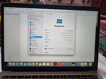 Apple MacBook Air 13" (2019) - Экран 13.3" Retina (2560×1600), тонкие