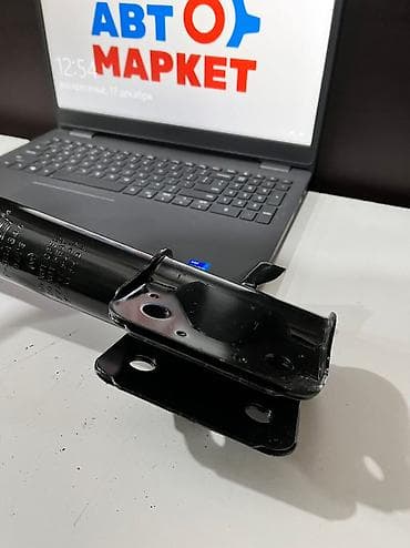 forester: Задний амортизатор Subaru 2007 г., Новый — 3