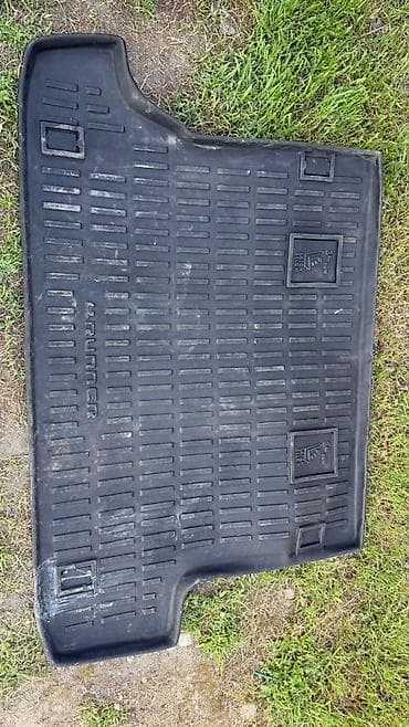 Аксессуарлар жана тюнинг: Жалпак Eva Төшөмөлдөр Салон үчүн Toyota, түсү - Кара, Колдонулган, Өзү алып кетүү — 2