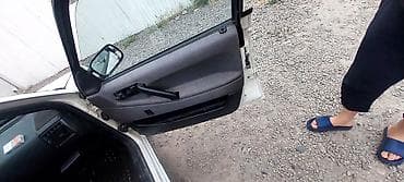 Транспорт: Volkswagen Passat: 1989 г., 1.8 л, Механика, Бензин, Седан — 3