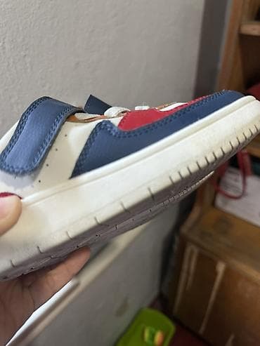 nike vintage: Детские кроссовки H&M - Размер: ориентировочно детский (уточняйте — 10