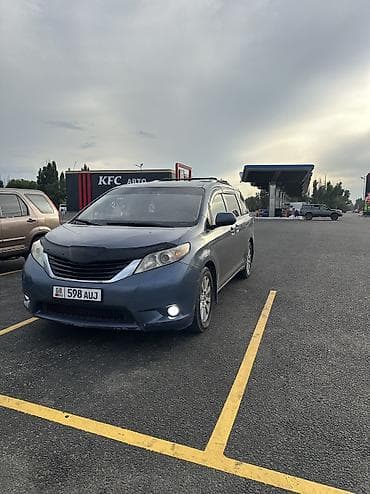 vin code: Toyota Sienna: 2014 г., 3.5 л, Автомат, Бензин, Минивэн — 9