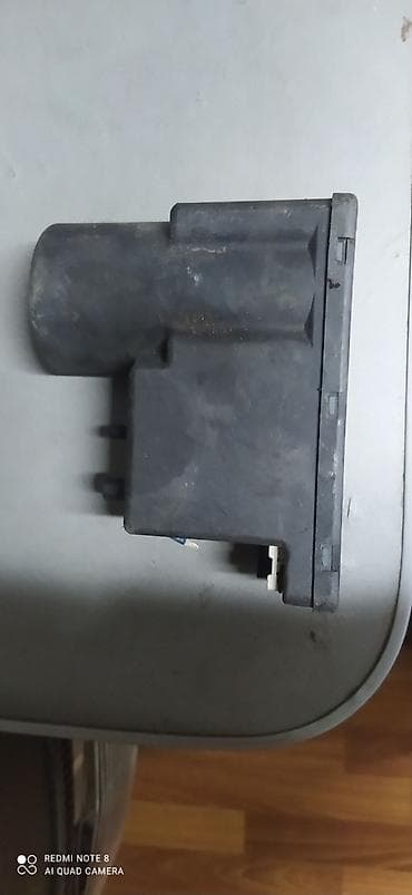 audi: Audi a4 b5 центральный компрессор центрального замка 97год — 1