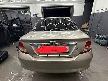Honda Город: 2003 г., 1.5 л, Автомат, Бензин, Седан at lalafo.kg Honda Город: 2003 г., 1.5 л, Автомат, Бензин, Седан