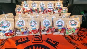 кулинария бишкек: Новогодние сладкие наборы в крафт-пакетах Праздничные подарочные — 4