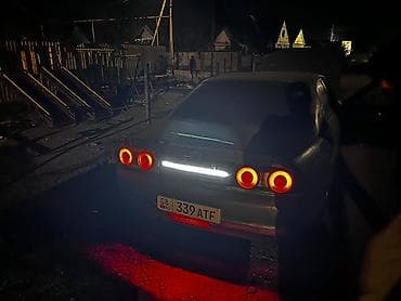 bmw e36: Nissan Skyline: 1993 г., 2 л, Автомат, Бензин, Седан — 2