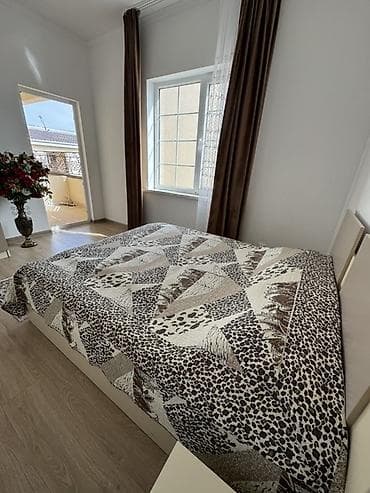 продаю в кейсар: Гостевой дом на Иссык-Куле, BUGU, Чолпон-Ата, 10+ мест, На летний сезон — 3