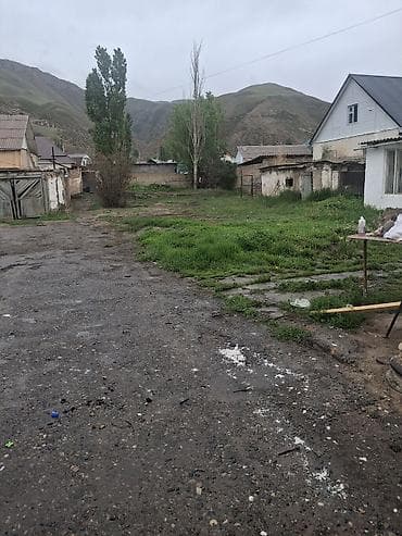 сдаю квартиру ак тилек: Город Нарын Продаётся жилой дом с дворовой территорией и — 2