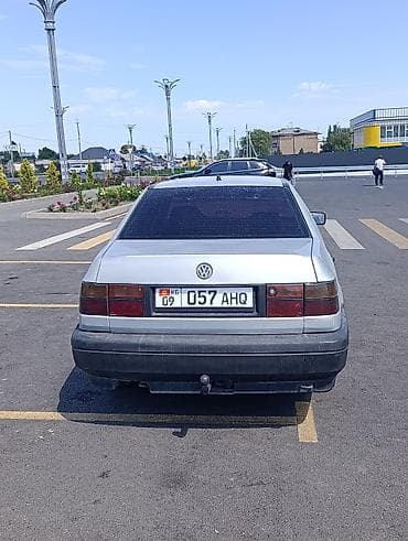Унаа сатуу: Volkswagen Vento: 1994 г., Кол менен иштөөчү, Седан — 4
