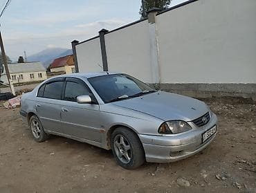 Toyota Avensis: 2002 г., 2 л, Ручные, Дизель — 3