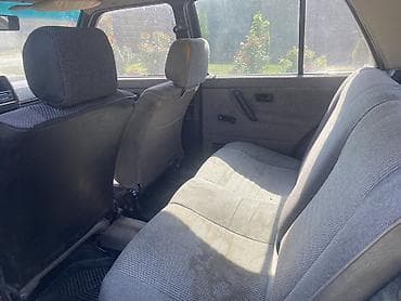 Транспорт: Volkswagen Golf: 1988 г., Механика, Бензин, Хэтчбэк — 3