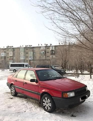 Volkswagen: Volkswagen Passat: 1988 г., 1.8 л, Механика, Бензин, Седан — 1