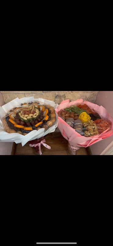 дубайский шыкалат: Клубника/финики(королевские)в шоколаде Букет из сухофруктов Для — 2