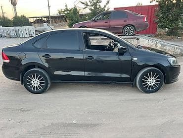 h 1: Volkswagen Polo: 2013 г., 1.6 л, Механика, Бензин, Седан — 4