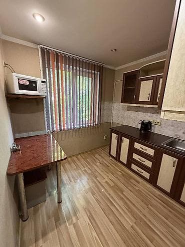 Недвижимость: 1 комната, 35 м², 7 мкр 104 серия, 1 этаж, Косметический ремонт — 1