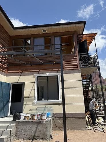 Продажа домов: Подается новый 2 х уровневый дом в центре г. Чолпон Ата с 2 номерами — 1