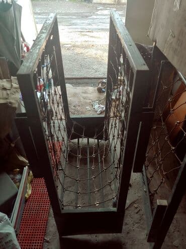 Продаются 2 большие металлические раскладушки (Южная Корея). Очень