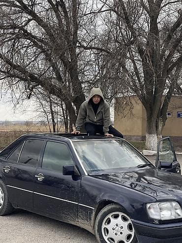 highlander 2012: Mercedes-Benz E-Class: 1993 г., 2.2 л, Механика, Бензин, Седан — 6