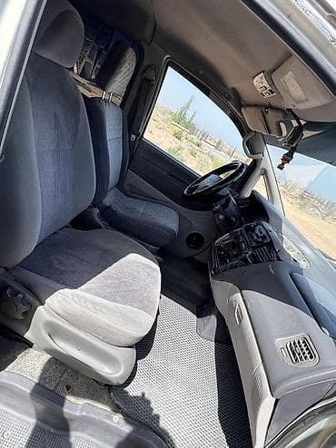 авто подборщик: Mitsubishi Space Gear: 1996 г., 2.5 л, Механика, Дизель, Минивэн — 10