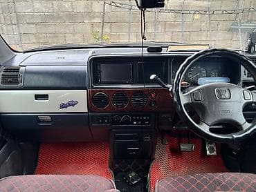 колонна: Honda Stepwgn: 2000 г., Автомат, Минивэн — 4